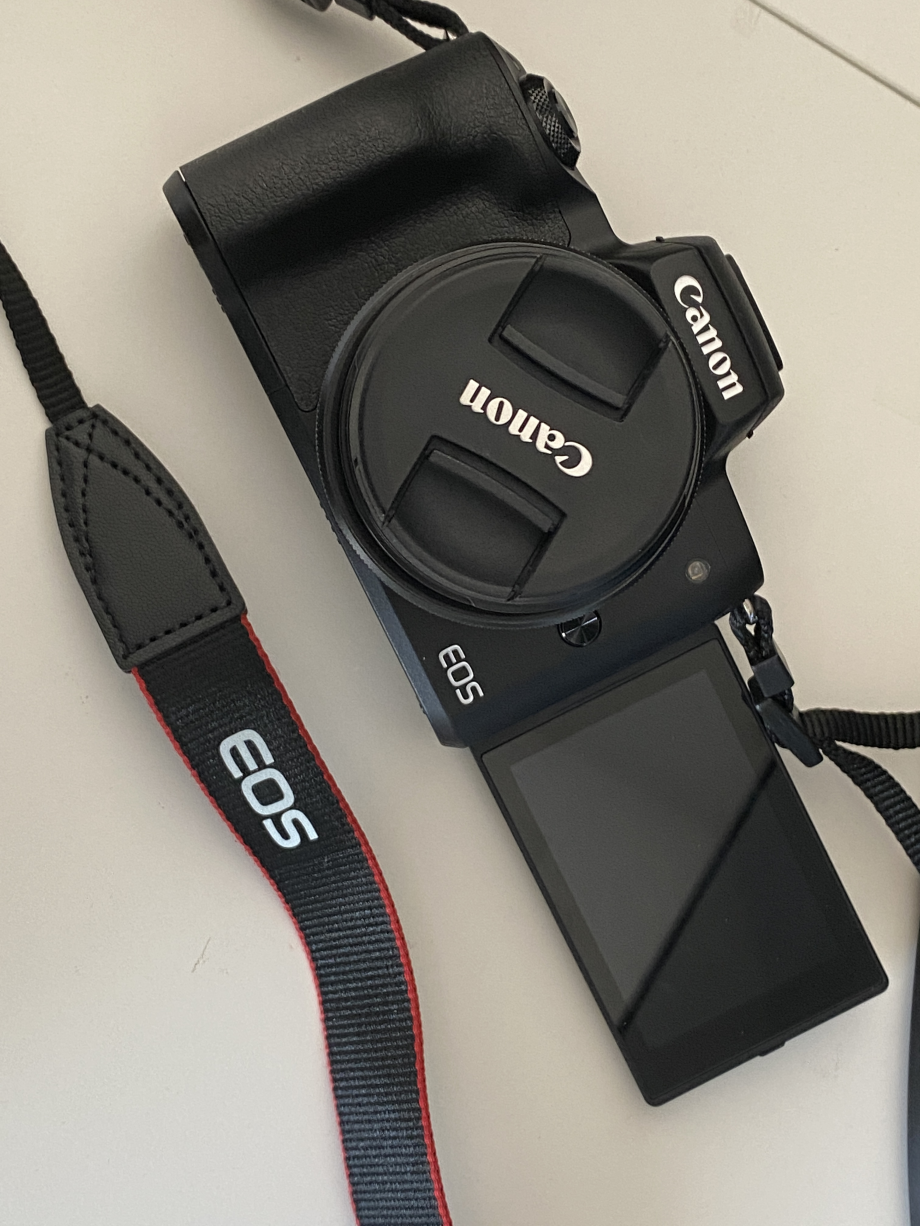 Canon EOS M50 Black (+additional accessories)