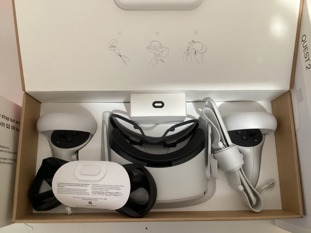 Oculus QUEST 2 128GB VR 헤드셋 팝니다
