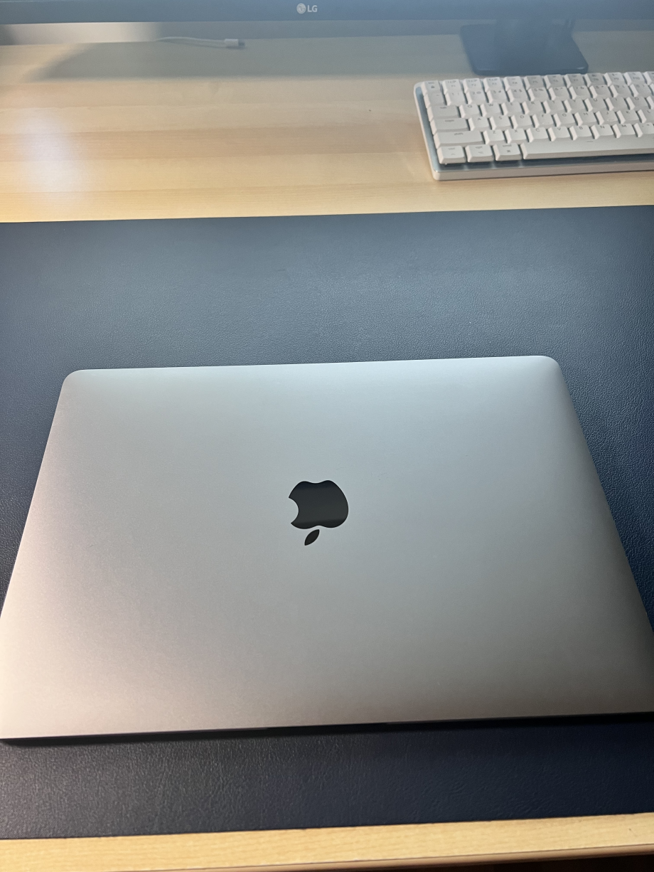 Macbook Air M1 8G 256gb ssd space gray (가격 조정)